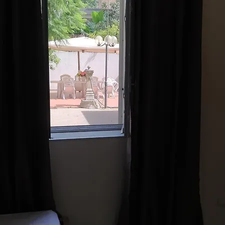 Numero5 Oda ve Kahvaltı 4*