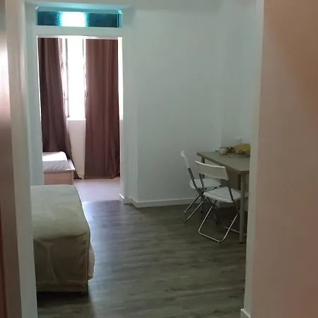 Numero5 فندق مبيت وإفطار
