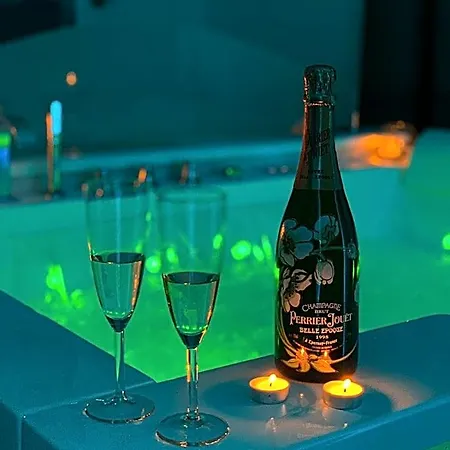 Numero5 فندق مبيت وإفطار 4*